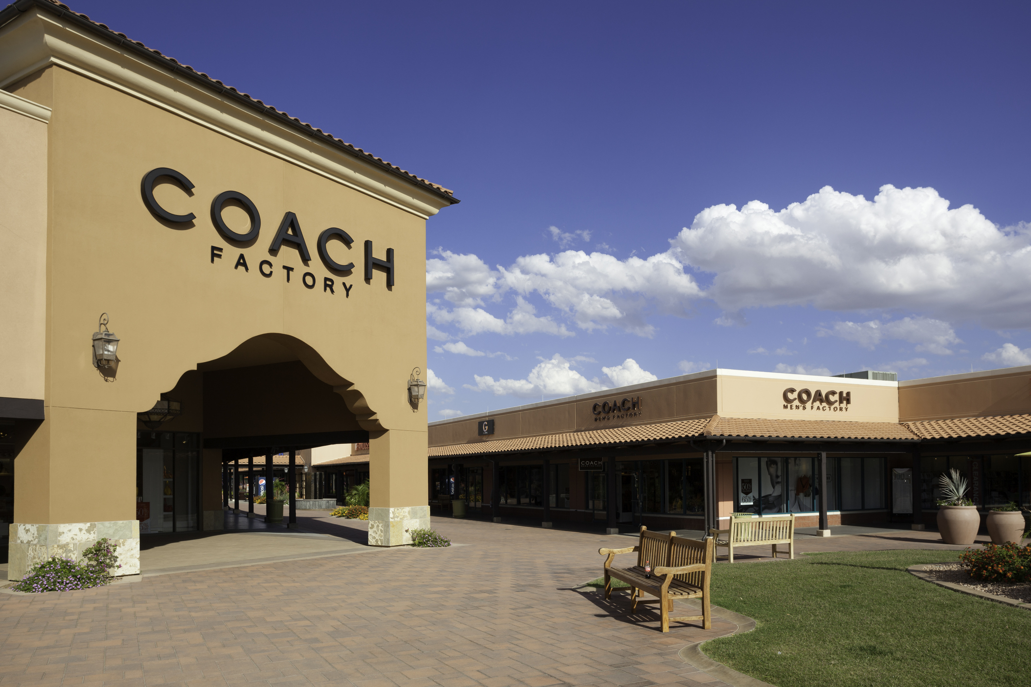 Does Coach Outlet Do Cash Back?